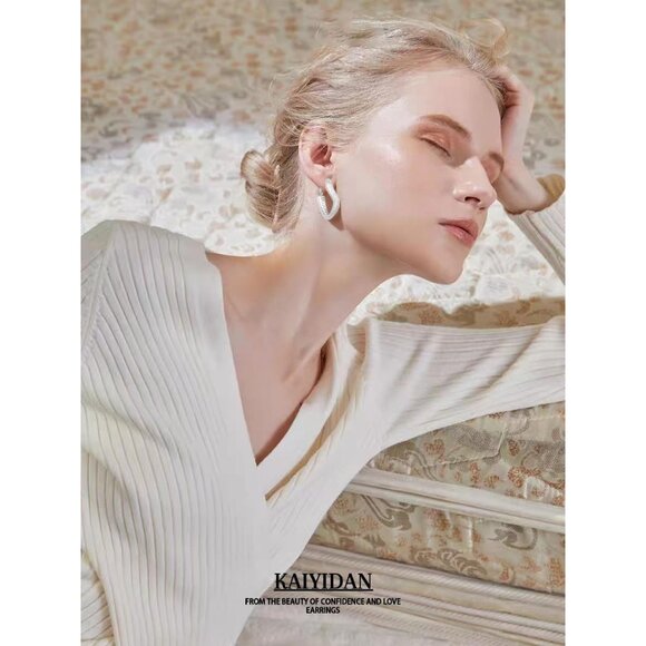 Trendy Chunky Medium Huggie Style Thick Statement Dangle Earrings Gift for Her - Picture 5 of 9